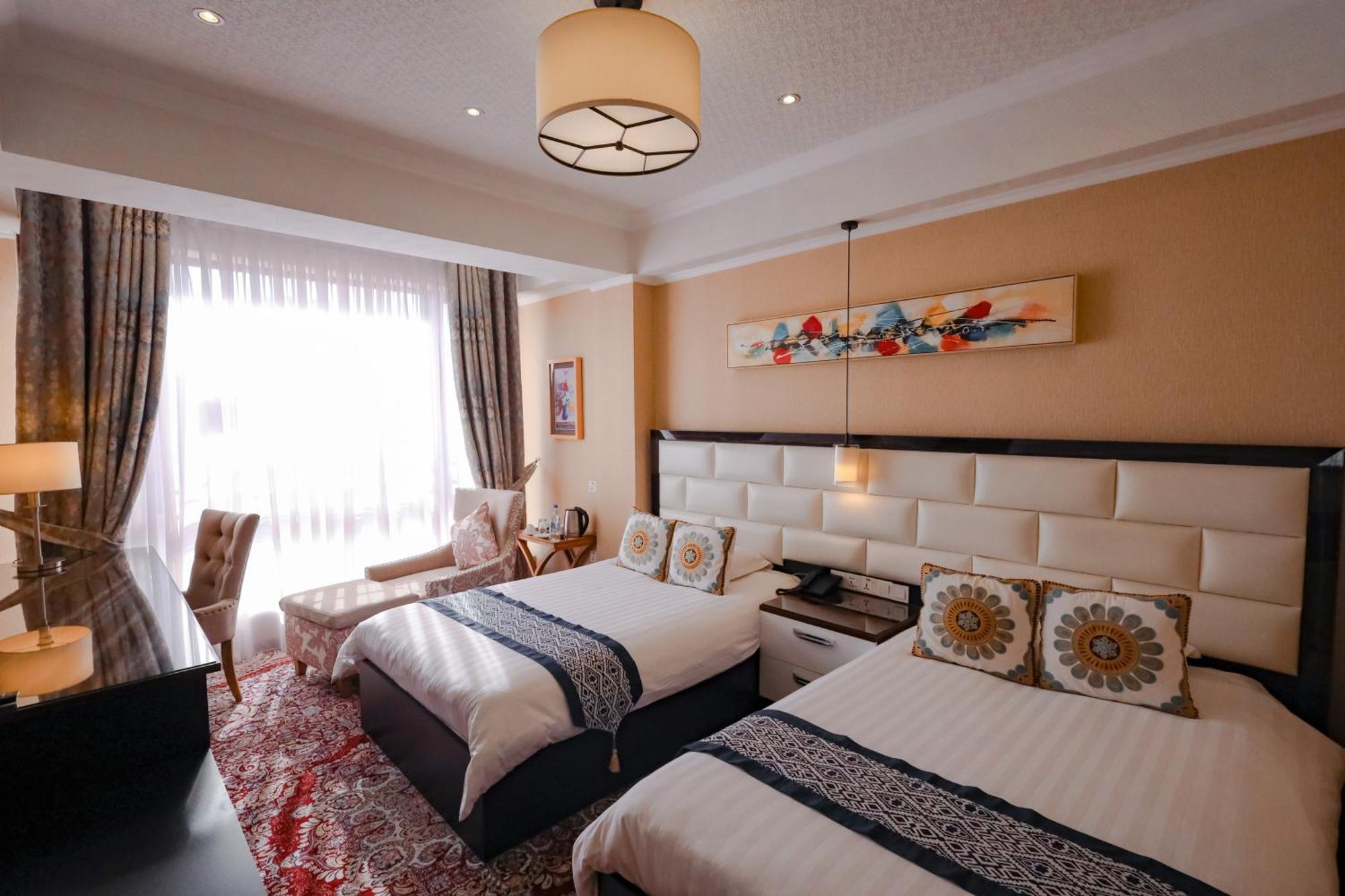 Hotel Atlas Ντουσαμπέ Εξωτερικό φωτογραφία